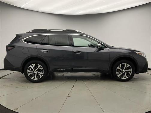2022 Subaru Outback Touring XT