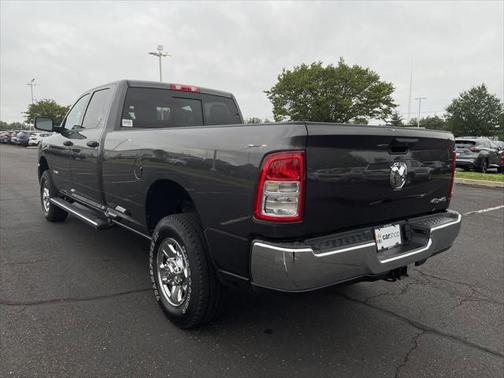 2021 RAM 2500 Tradesman Crew Cab 4x4 8' Box
