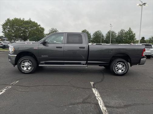 2021 RAM 2500 Tradesman Crew Cab 4x4 8' Box