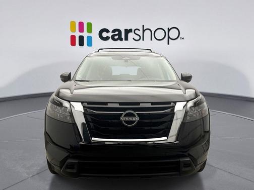 Super Black 2024 Nissan Pathfinder SV 4WD