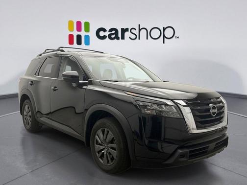 Super Black 2024 Nissan Pathfinder SV 4WD