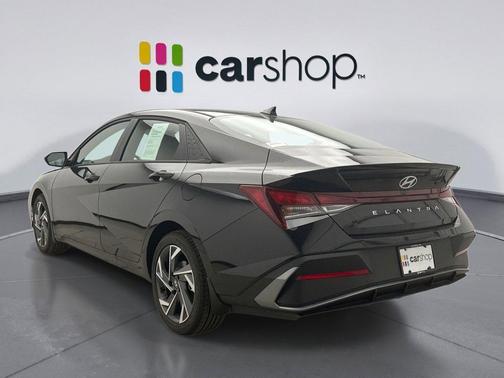 2025 Hyundai ELANTRA Sport