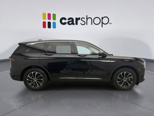 INFINITE BLACK MET CC 2024 Lincoln Nautilus Premiere