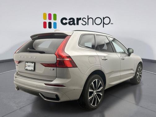 Silver Dawn 2025 Volvo XC60 B5 Plus