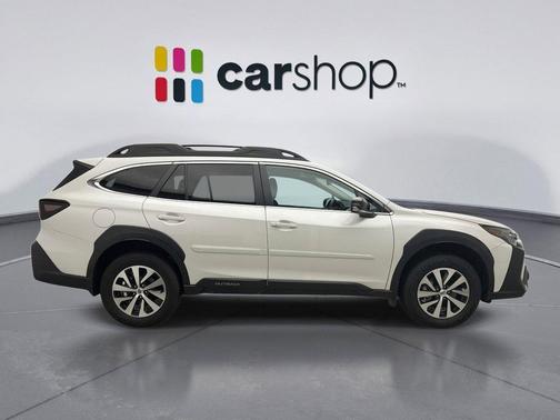 Crystal White Pearl 2025 Subaru Outback Premium