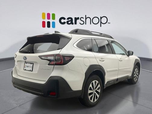 Crystal White Pearl 2025 Subaru Outback Premium