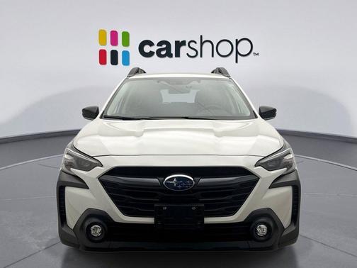Crystal White Pearl 2025 Subaru Outback Premium