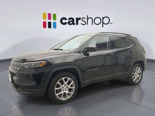 Diamond Black Crystal Pearlcoat 2022 Jeep Compass Latitude Lux