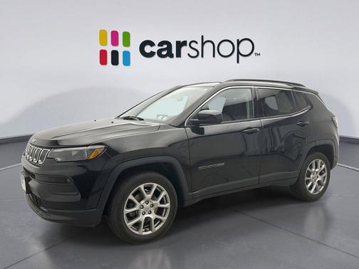 Diamond Black Crystal Pearlcoat 2022 Jeep Compass Latitude Lux