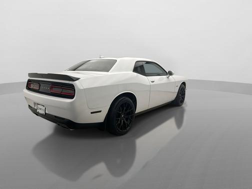 White Knuckle Clearcoat 2018 Dodge Challenger R/T