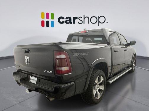 Diamond Black Crystal Pearlcoat 2021 RAM 1500 Laramie