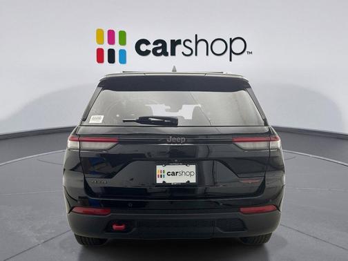 2022 Jeep Grand Cherokee Trailhawk