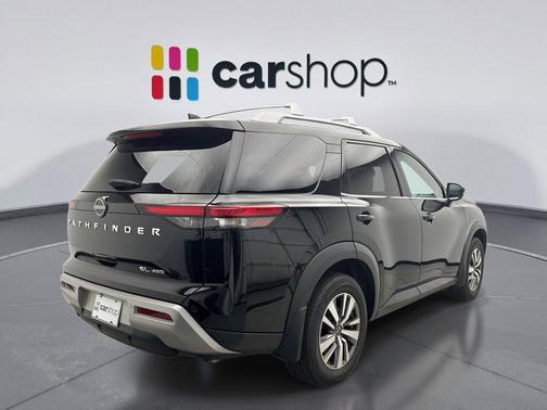 2022 Nissan Pathfinder SL 4WD