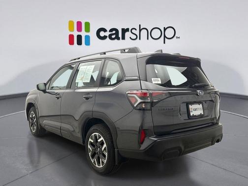 2025 Subaru Forester Base