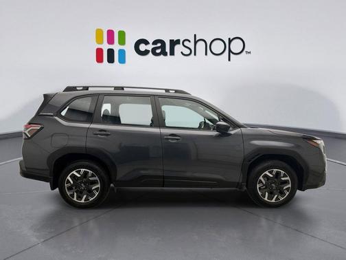 2025 Subaru Forester Base