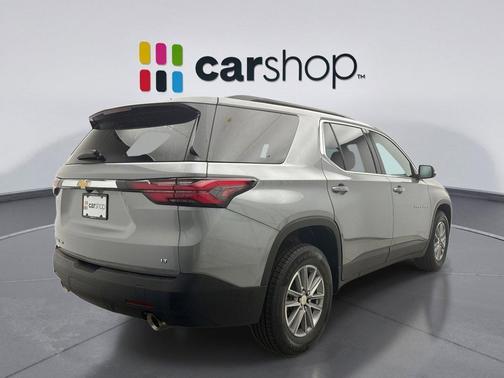Sterling Gray Metallic 2023 Chevrolet Traverse LT Cloth