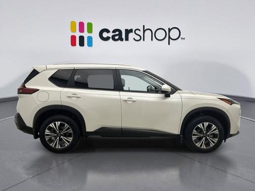 Pearl White Tricoat 2023 Nissan Rogue SV