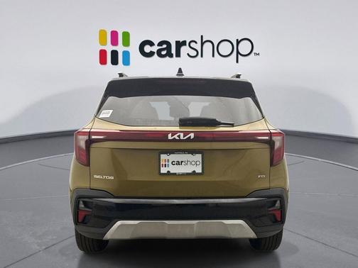 Valais Green/Black Roof 2024 Kia Seltos S