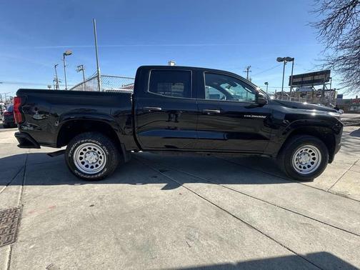 2023 Chevrolet Colorado WT