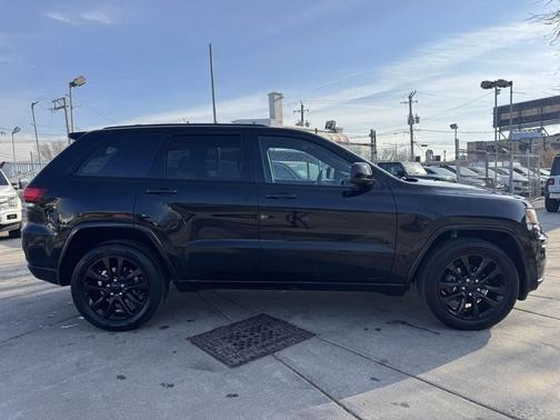 2017 Jeep Grand Cherokee Altitude