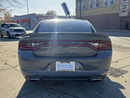 2017 Dodge Charger SE