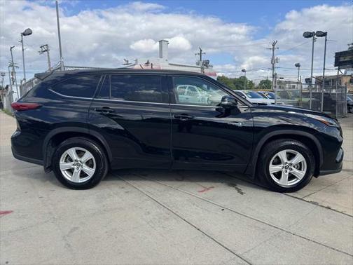 2021 Toyota Highlander Hybrid LE