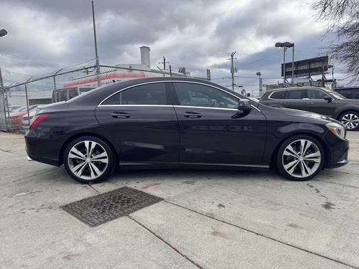 2015 Mercedes-Benz CLA-Class Base