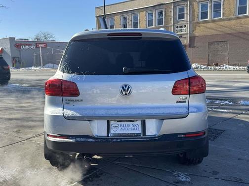 2016 Volkswagen Tiguan SE