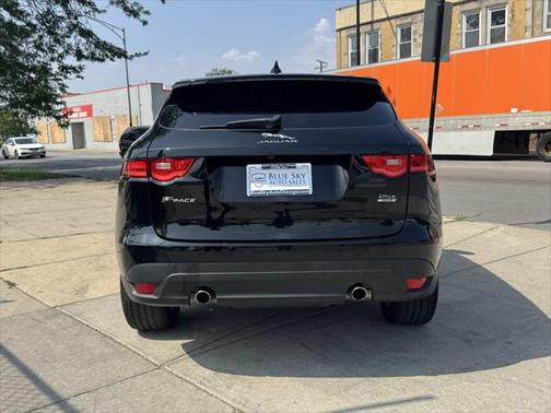 2018 Jaguar F-PACE 25t Premium