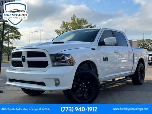 2017 RAM 1500 Night Crew Cab 4x4 5'7' Box