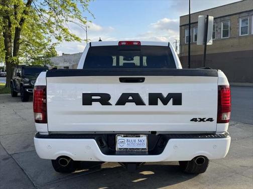 2017 RAM 1500 Night Crew Cab 4x4 5'7' Box