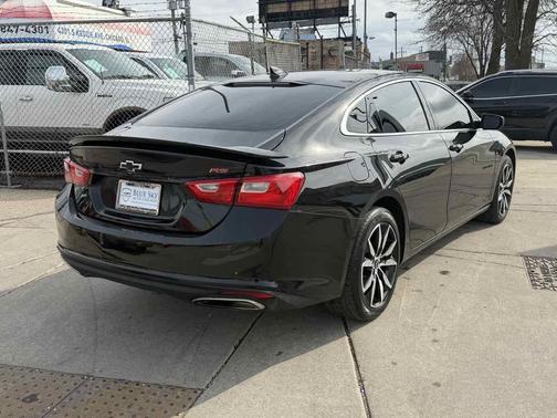 2022 Chevrolet Malibu FWD RS