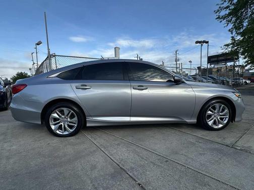 Lunar Silver Metallic 2019 Honda Accord LX