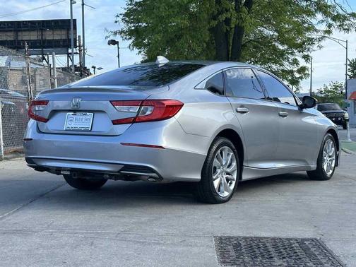 Lunar Silver Metallic 2019 Honda Accord LX