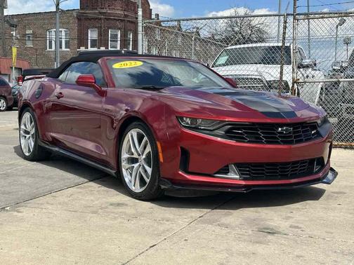 2022 Chevrolet Camaro RWD Convertible LT1