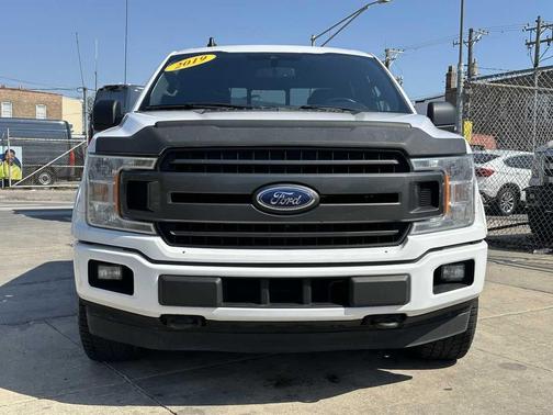 Oxford White 2019 Ford F-150 XLT