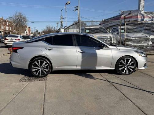 2021 Nissan Altima SR Intelligent AWD