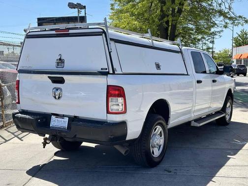 Bright White Clearcoat 2020 RAM 2500 Tradesman Crew Cab 4x4 8' Box
