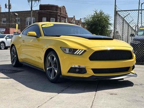 Triple Yellow Tri-Coat 2015 Ford Mustang V6