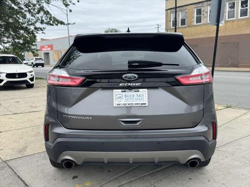 2021 Ford Edge Titanium