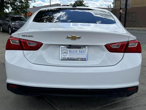 Summit White 2021 Chevrolet Malibu 1LS