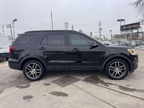 2018 Ford Explorer Sport