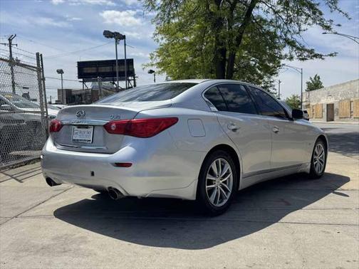 2015 INFINITI Q50 Premium