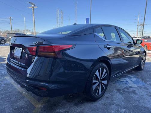 2022 Nissan Altima 2.5 SV