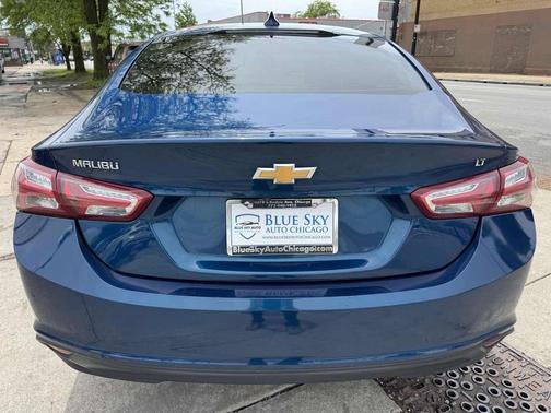 Pacific Blue Metallic 2019 Chevrolet Malibu LT