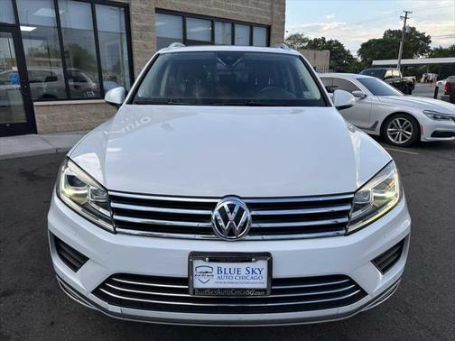 2016 Volkswagen Touareg VR6 Lux