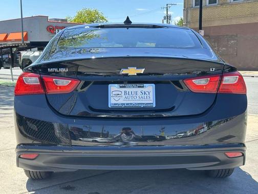 Mosaic Black Metallic 2023 Chevrolet Malibu FWD 1LT