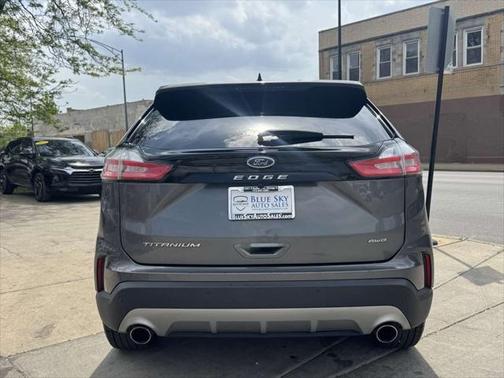 2022 Ford Edge Titanium