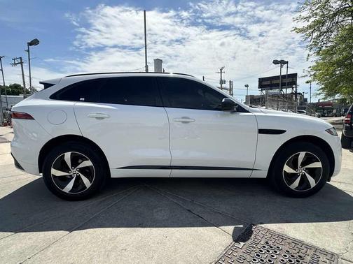 Ostuni Pearl White Metallic 2024 Jaguar F-PACE R-Dynamic S P250 AWD Automatic