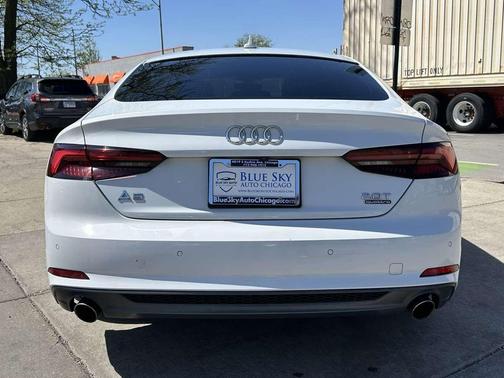 Glacier White Metallic 2018 Audi A5 2.0T Premium Plus